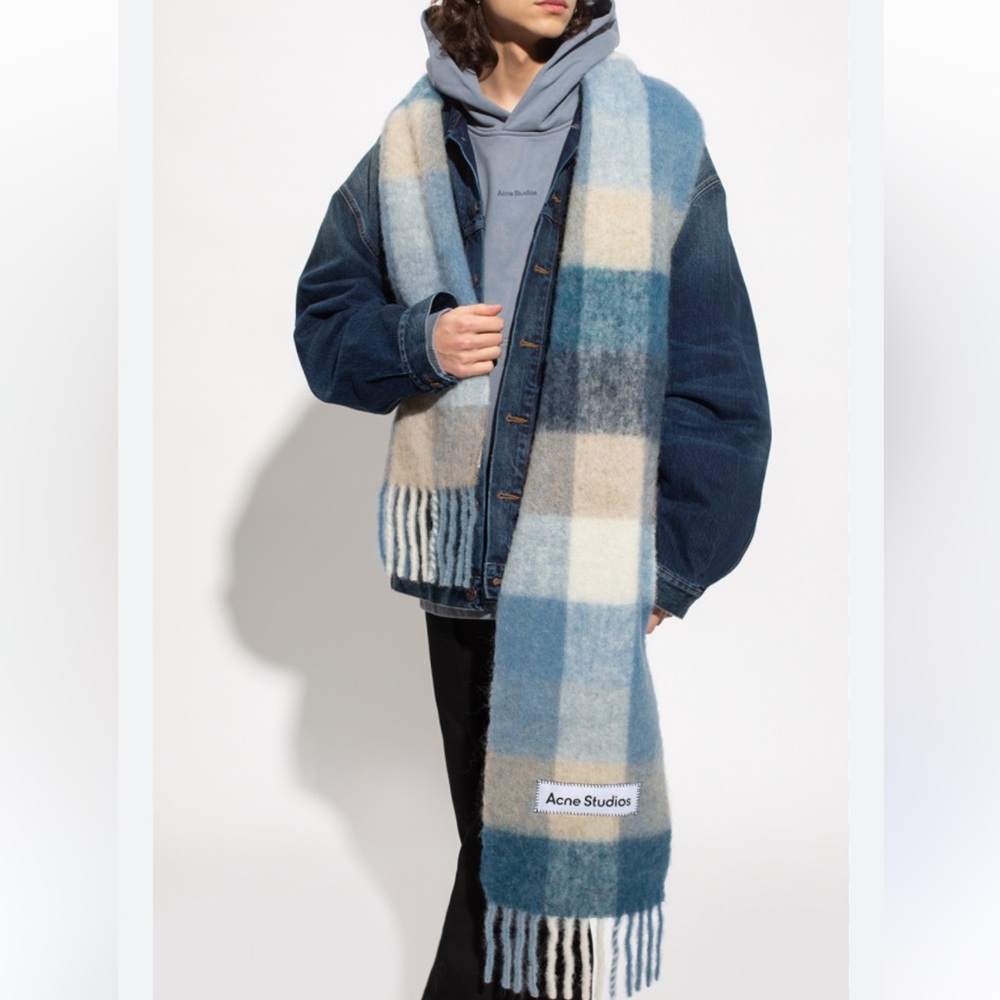Acne Studios Blue Wool Scarf new with tag